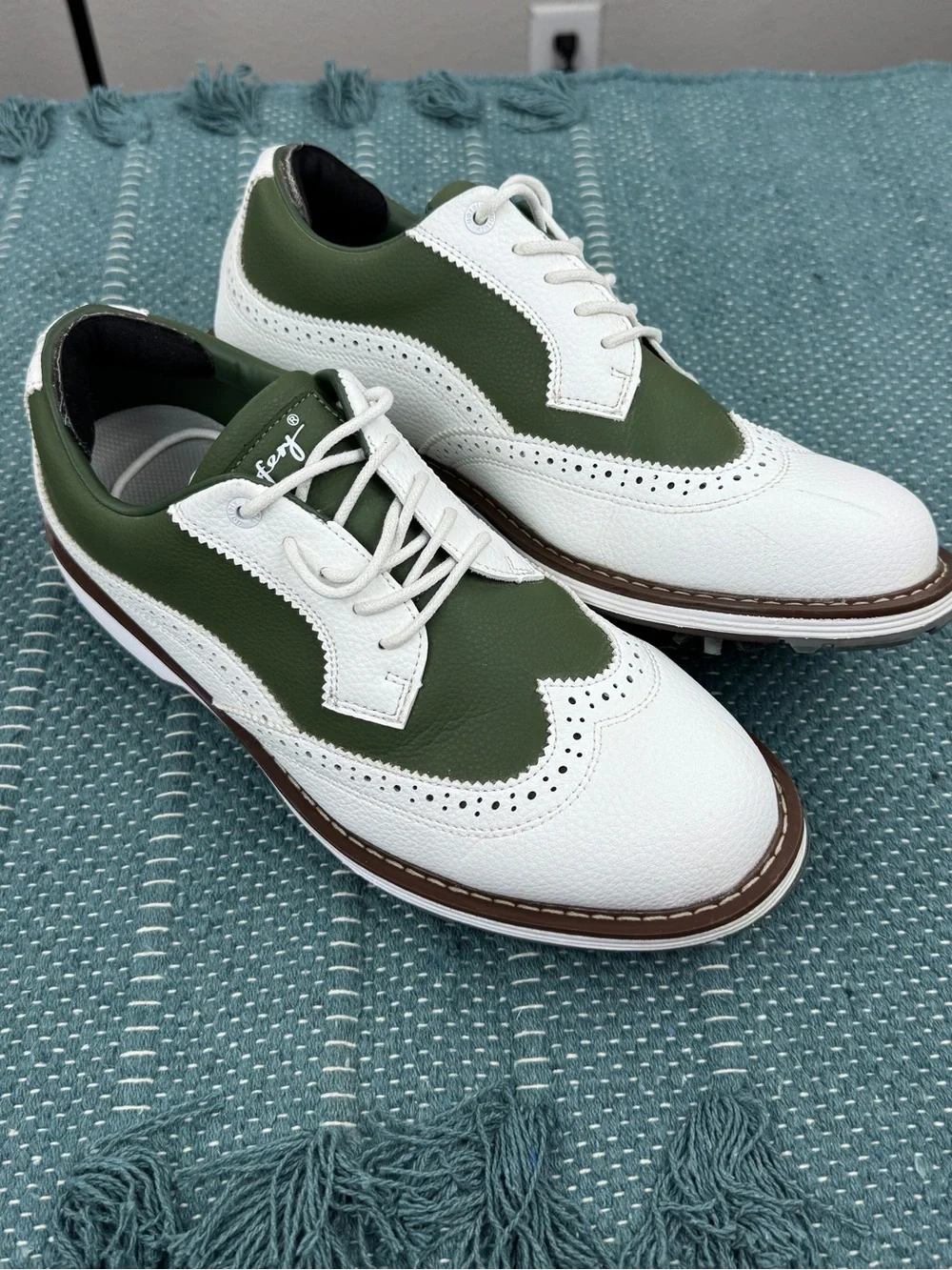 UOFEIY Men's Spiked Oxford Golf Shoes 10.5 White/Green